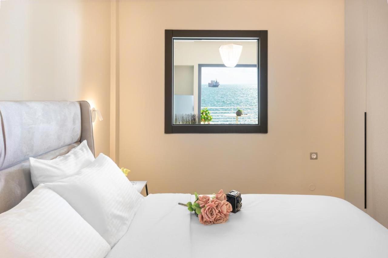 Iconic Salonica Suite Seafront Exteriör bild
